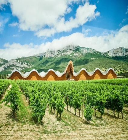 Ysios winery by Santiago Calatrava, Rioja Alavesa, Spain